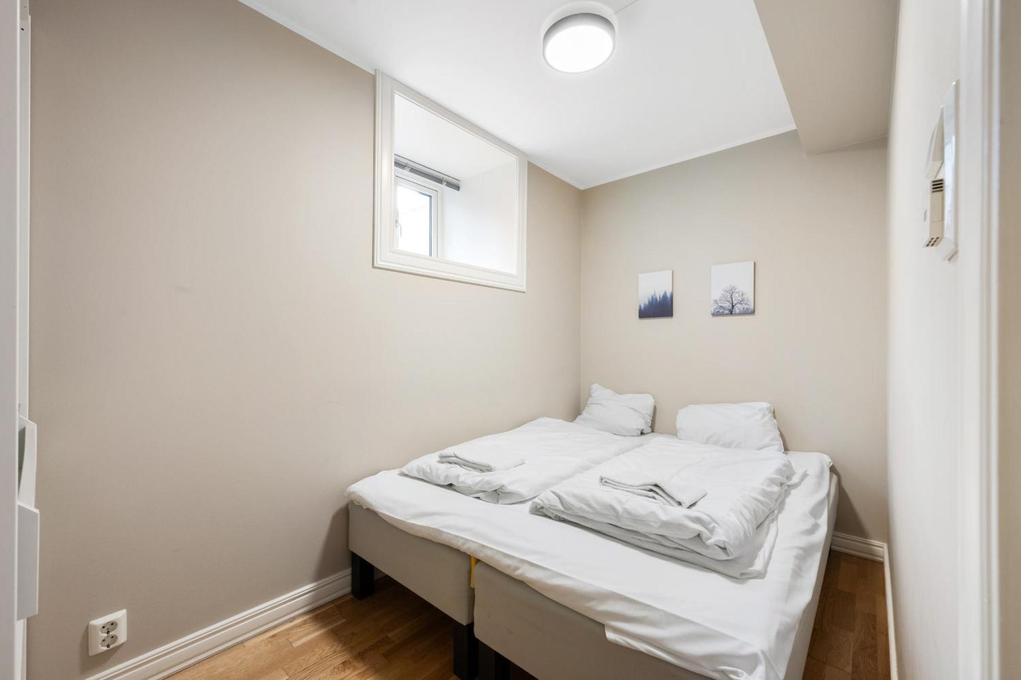 New! Modern City Apt: Central W/ Private Entrence Lejlighed Bergen Eksteriør billede
