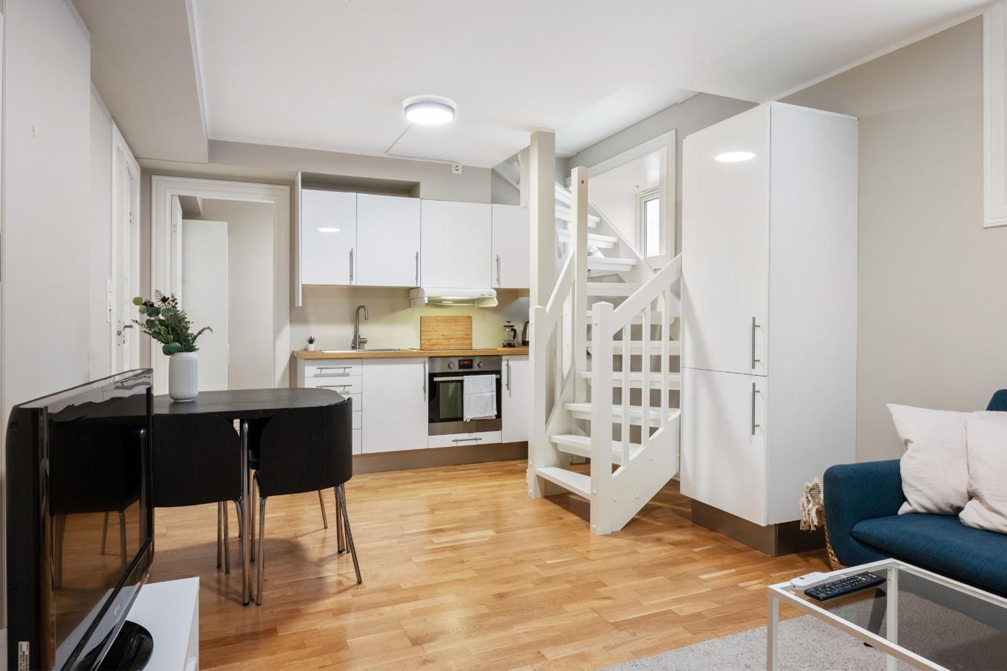 New! Modern City Apt: Central W/ Private Entrence Lejlighed Bergen Eksteriør billede